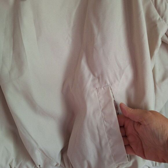 Turfer Light Tan with Navy Trim Golf Jacket with Zip off Sleeves Size Large - Picture 2 of 7